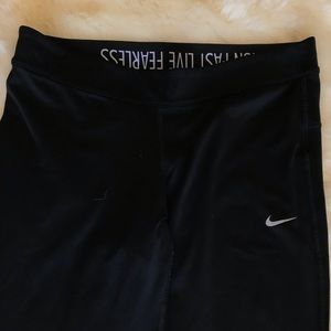Nike 3/4 length leggings